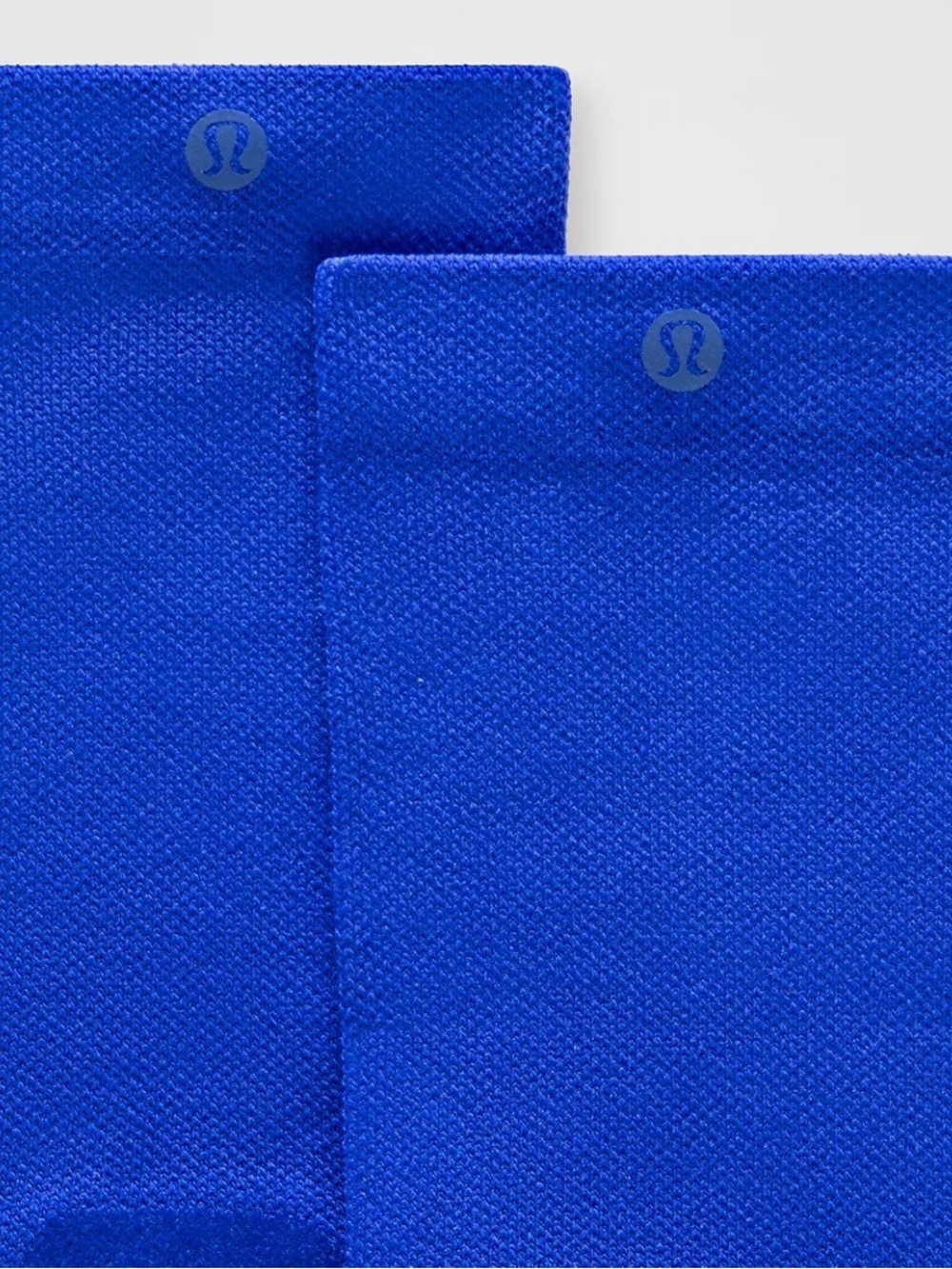 NWT Lululemon Unisex Power Stride Cushion Crew
Socks
Wordmark Beach Ball Blue - Picture 2 of 5